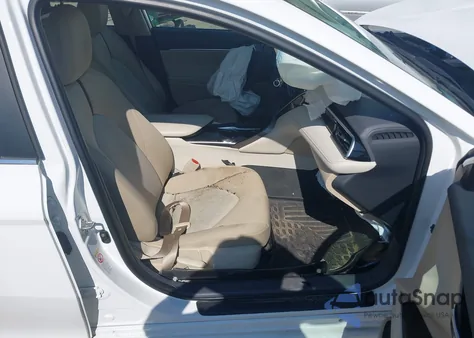 2018 Toyota Camry Le from USA, damaged, VIN 4T1B11HK6JU531050